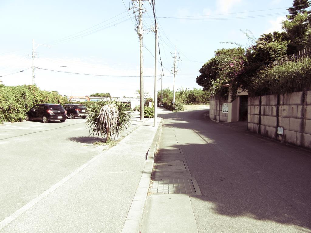 Guest House Diamond Yomitan Esterno foto