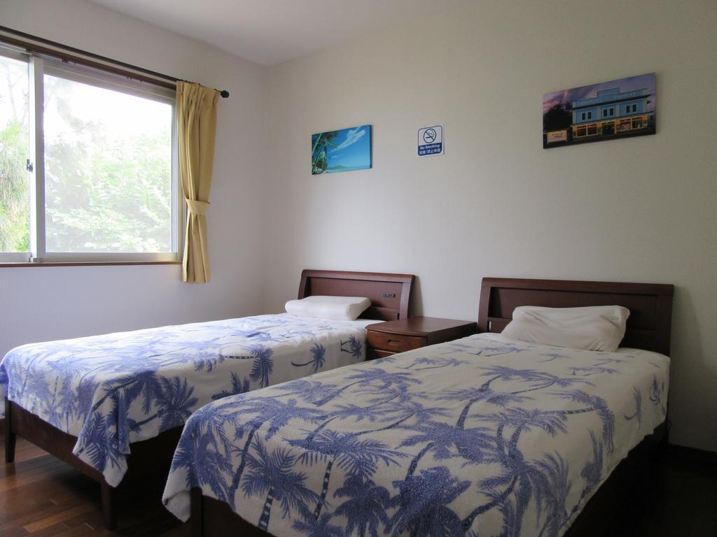 Guest House Diamond Yomitan Esterno foto