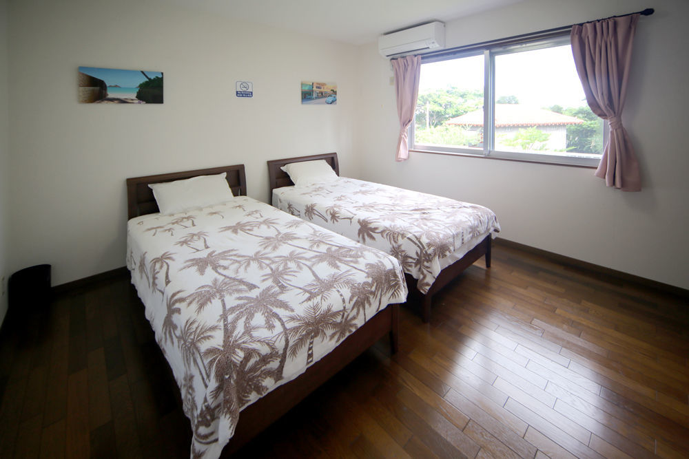 Guest House Diamond Yomitan Esterno foto